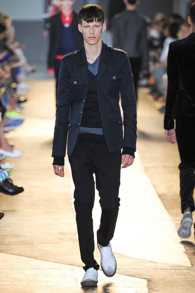 Look 20
